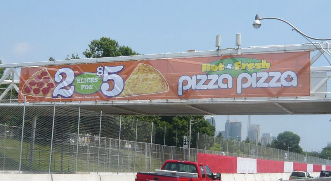 PizzaPizza 2 for 5 Deal Banner